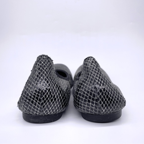 BORN Snakeskin Ballet Flats Black Silver Slip On Round Tie Comfort Shoes Size 8 - Picture 6 of 9
